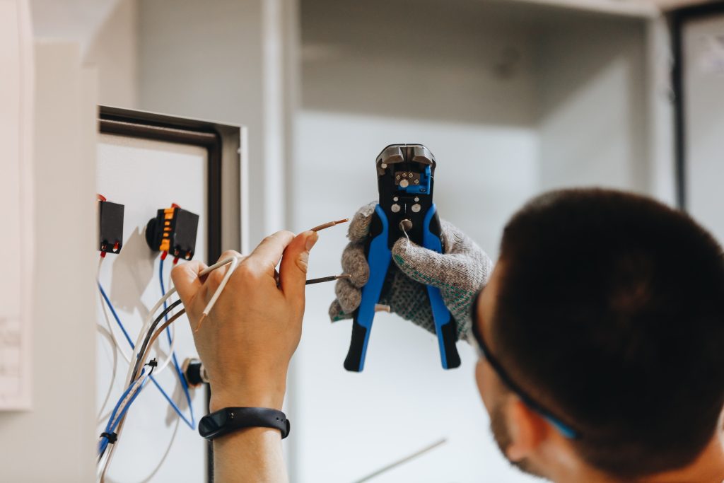 Questions to Ask an Electrician Before You Hire